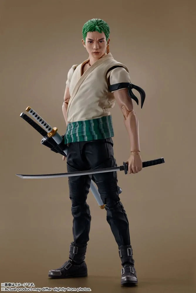 One Piece S.H. Figuarts Action Figure Roronoa Zoro (Netflix) 14 Cm - One Piece Figures