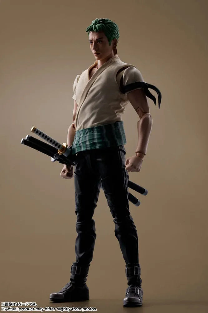 One Piece S.H. Figuarts Action Figure Roronoa Zoro (Netflix) 14 Cm - One Piece Figures