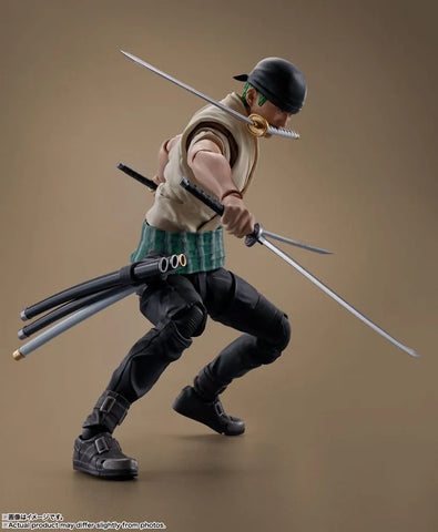 One Piece S.H. Figuarts Action Figure Roronoa Zoro (Netflix) 14 Cm - One Piece Figures